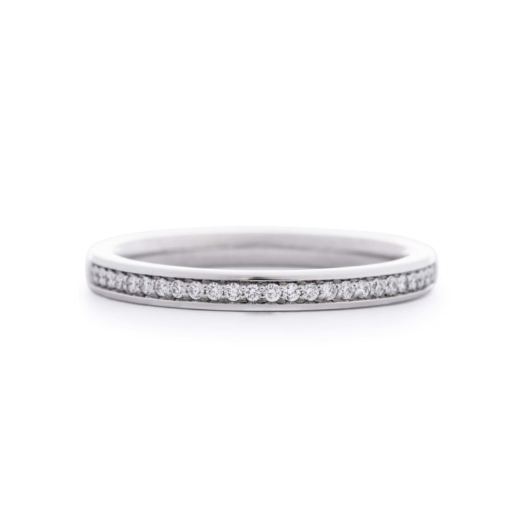 Brilliant Cut Diamond 0.12ct Grain Set Wedding Band - Image 3