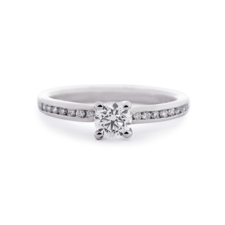 Forever Fattorinis Diamond Ring - Image 4