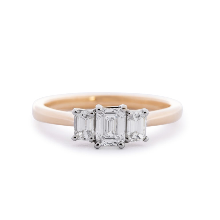 Emerald Cut 0.77ct Diamond Three Stone Ring - Image 3