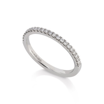 Image of a Brilliant Cut Diamond 0.23ct Claw Set Wedding Band in platinum