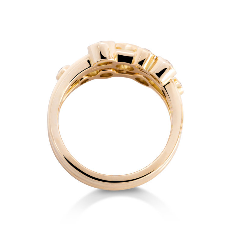 Image of a Brilliant Cut Diamond 1.01ct Scatter Ring in yellow gold