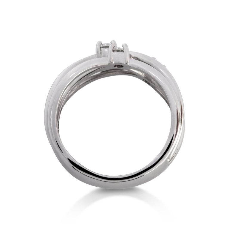 Image of a Brilliant Cut Diamond 0.29ct Crossover Weave Ring in platinum