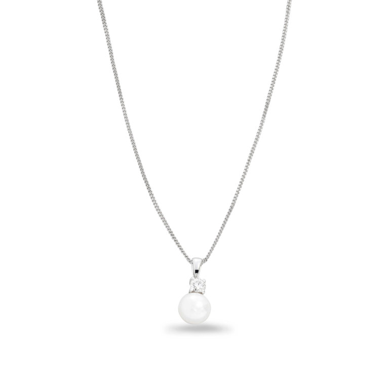 Image of a pearl pendant