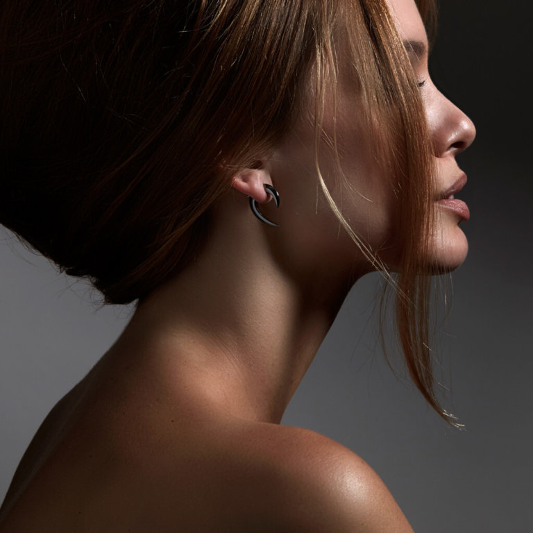 Shaun Leane Black Rhodium Talon Earrings - Image 2