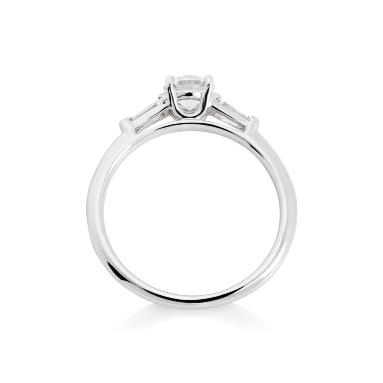Round Brilliant and Tapered Baguette Cut 0.67ct Diamond Ring - Image 2