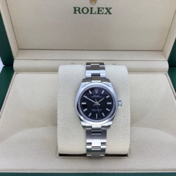 Pre-owned Rolex Oyster Perpetual 28 Watch