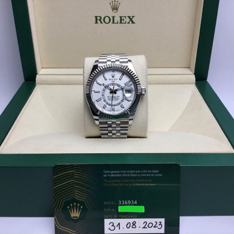 Pre-owned Rolex Oyster Perpetual Sky-Dweller Watch - Image 2