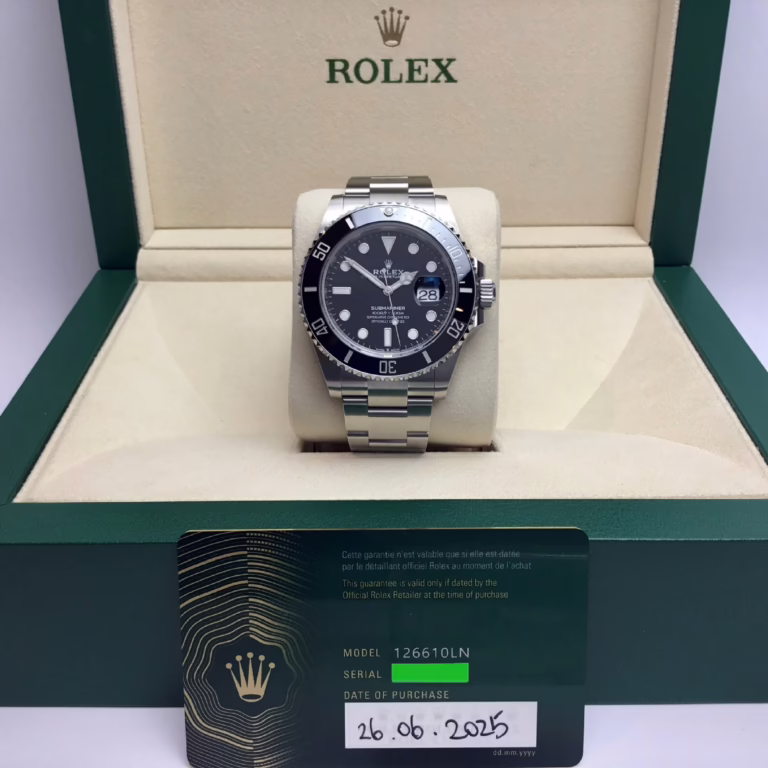 Pre-owned Rolex Oyster Perpetual Submariner Date Watch - Image 2