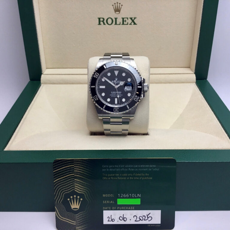 Pre-owned Rolex Oyster Perpetual Submariner Date Watch - Image 2