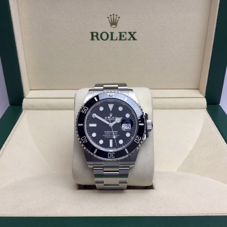 Pre-owned Rolex Oyster Perpetual Submariner Date Watch