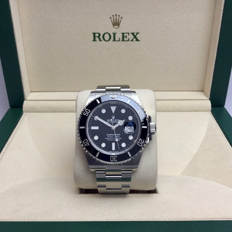 Pre-owned Rolex Oyster Perpetual Submariner Date Watch